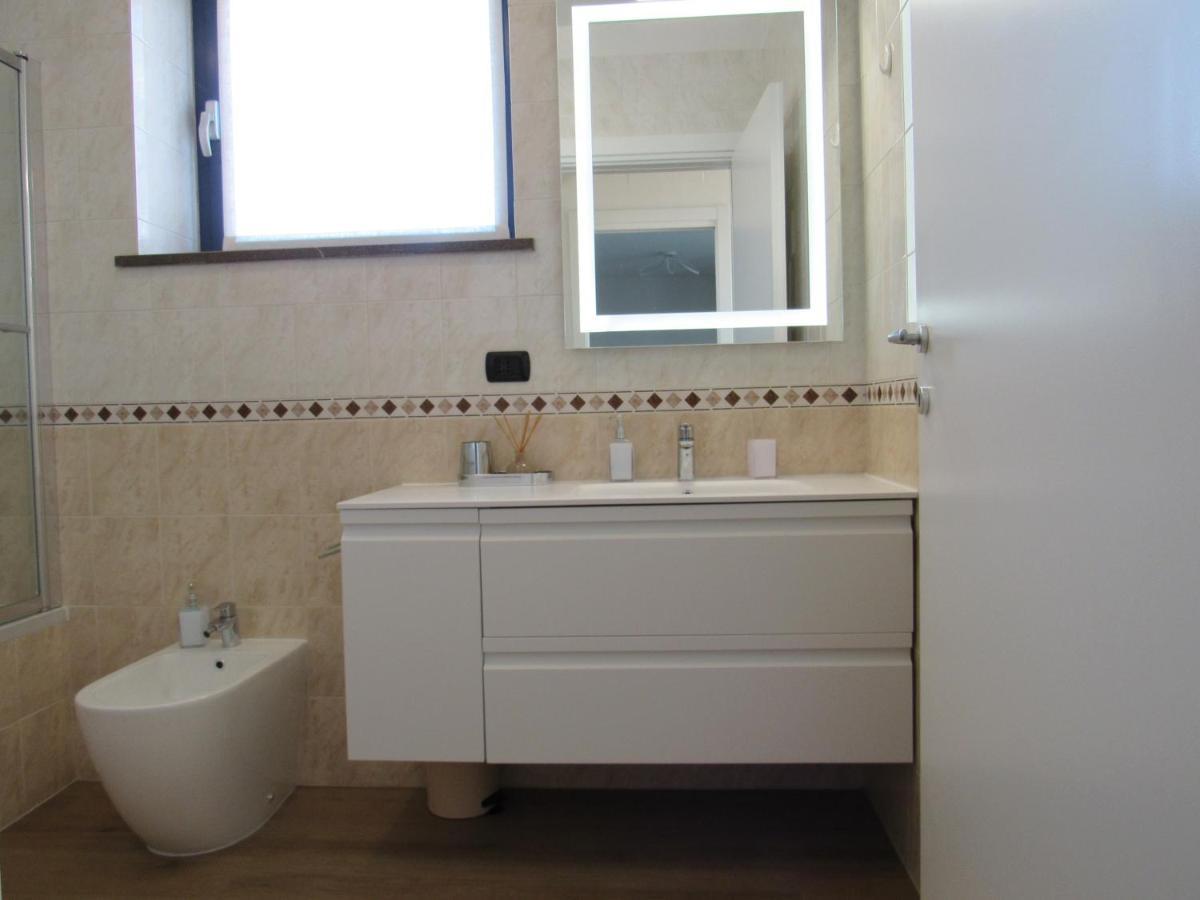 Apartament Fiera Milanocity View With Terrace Next To Shopping Mall Zewnętrze zdjęcie