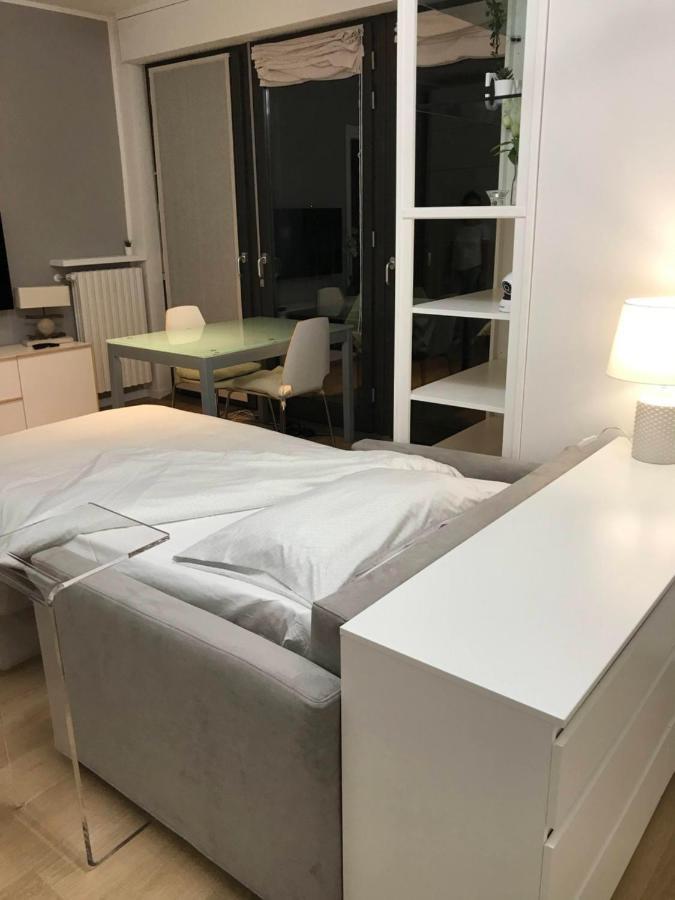 Apartament Fiera Milanocity View With Terrace Next To Shopping Mall Zewnętrze zdjęcie